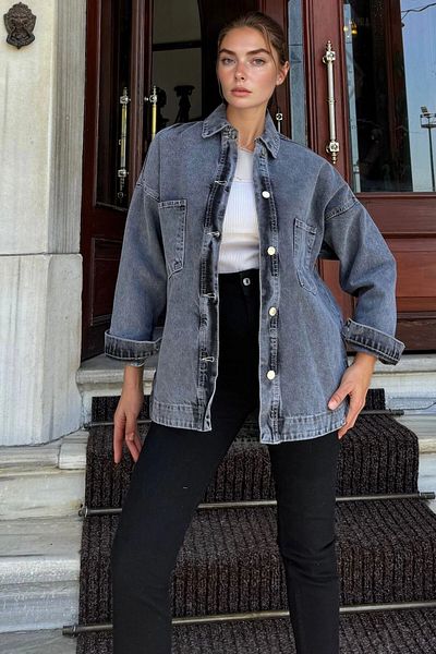 bacc Women's Black Pocket Oversize Crop Denim Jacket Bcbsk-25700-Kt0089