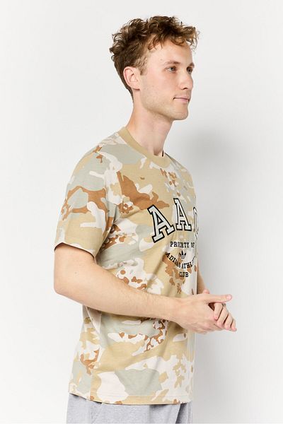 adidas Men Sportswear Fit Short Sleeve Outdoor T-shirt, Multicolor