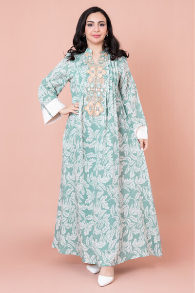 IKKXA جلابية مطرزة بأوراق الشجر