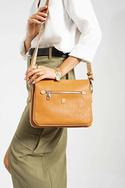 Just Polo حقيبة كتف نسائية مطبوعة