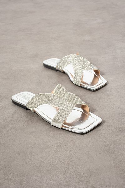 DC DONNA Stylish Slippers with Stone Detail