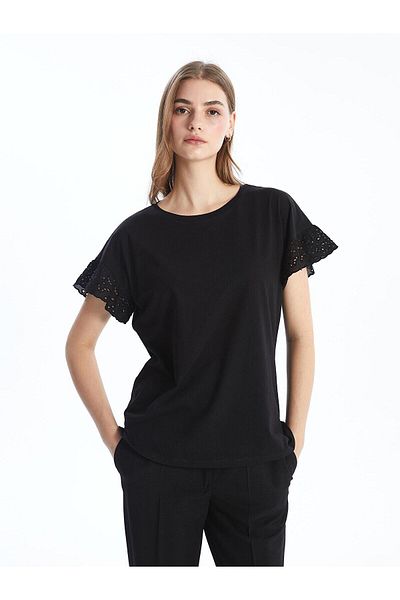 LC Waikiki Γυναικεία μπλούζα LCW Comfort με λαιμόκοψη με δαντέλα (S5)