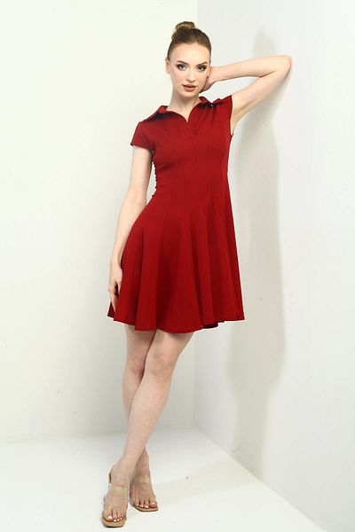 By Saygı Rochie scurtă de damă cu guler polo cu mâneci lunii din Lycra