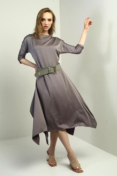 By Saygı Rochie midi din satin creponat asimetric cu mâneci sferturi pentru femei