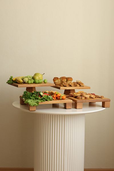justwood 4-Piece Wooden Cake Presentation - With Tityos Cube and Pyramid Legs, 25x25 and 30x30 Cm
