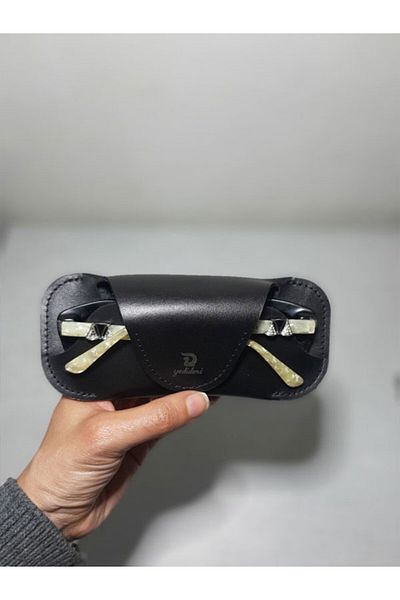yedideri Genuine Leather Classic Glasses Case