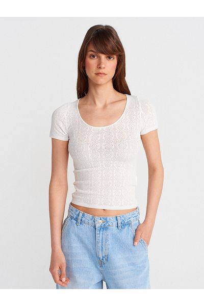 Dilvin 10755 Short-Sleeved Lace Textured Thin Knitwear Blouse-Ecru