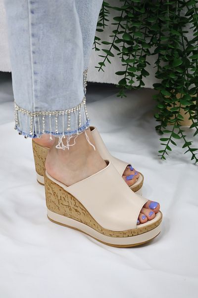 asmi shoes Women's Beige Padded Cork Sole Ribbon Wrapped 10 cm Heeled Slippers