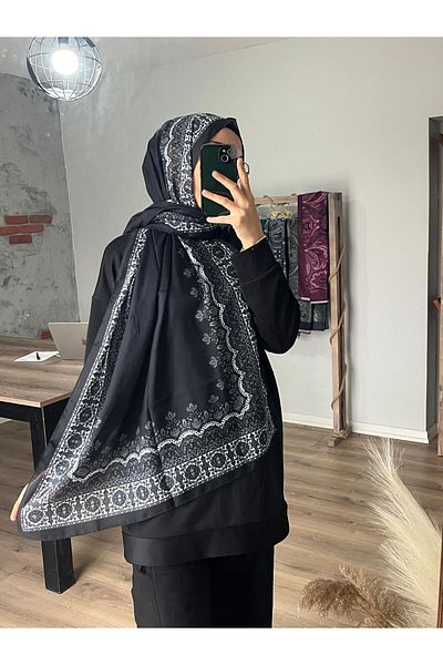 Merwiss Ethnic Patterned Soft Framed Black and White Shawl
