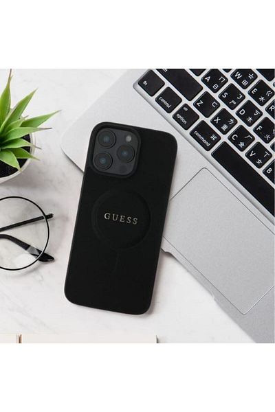 REDz Accessories Carcasă Guess pentru iPhone 16 Plus, model, logo Saffiano Classic din PU, compatibilă cu Magsafe, neagră