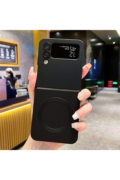 REDz Accessories EliteMatte Case, Magsafe, Compatible with Samsung Z Flip 4, Full cover, Ultra-thin, Black