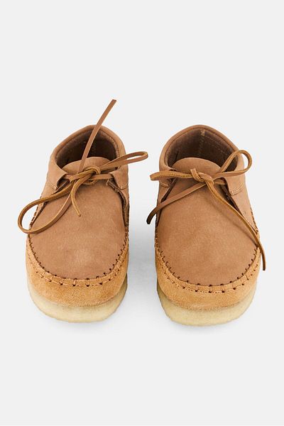 CLARKS Women Standard Weaver Tie Suede Shoes, Tan