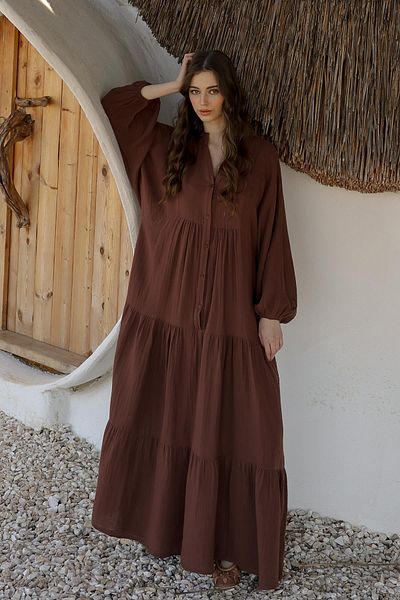 Olcay Lässiges Kleid aus Musselin mit Fledermausärmeln und Knopfdetail BRAUN 9330-E