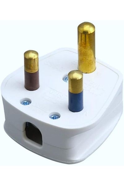Generic قابس ADMORE 15A دائري ثلاثي الأطراف أبيض NV1153