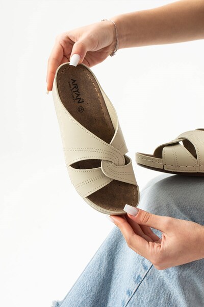 AlbiShoes Women's Comfort Model Daily Comfortable Short Heeled Anatomical Mother Middle Age Young Indoor Slippers