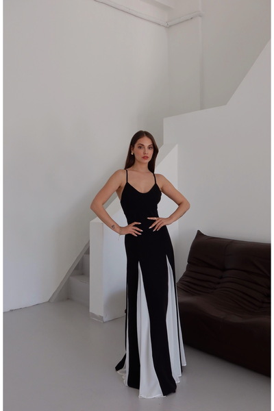 Laluvia Černobílé dlouhé šaty s nastavitelným popruhem - 0205