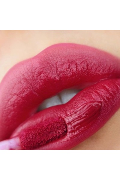Rare Beauty by Selena Gomez Lip Soufflé Matte Cream Lipstick in Transform - Deep Wine - 3.9ml