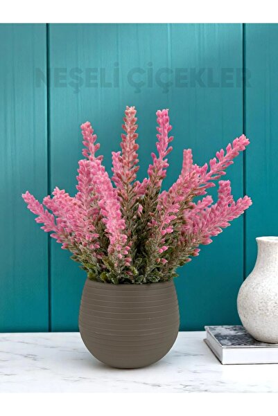 NEŞELİ ÇİÇEKLER زهرة اللافندر الاصطناعية الصغيرة مقاس 15 × 18 سم لتزيين الطاولة في أوعية زهور بلاستيكية صغيرة لتزيين المنزل