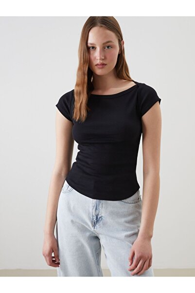 LC Waikiki Kayık Yaka Kadın Tişört