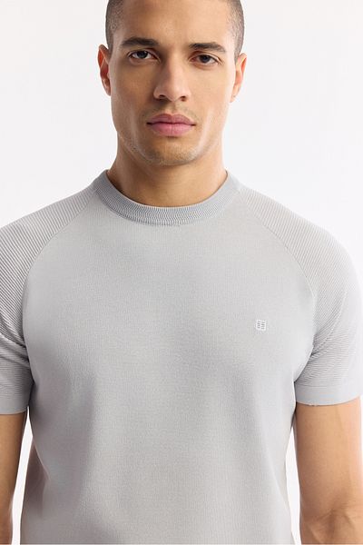 Avva Men's Gray Crew Neck Sleeves Jacquard Detailed Rayon Knitwear T-Shirt A51Y5005