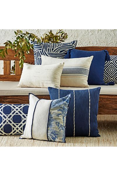 Mudo Home Navy Blue ALBA Throw Pillow with Tassels 45x45