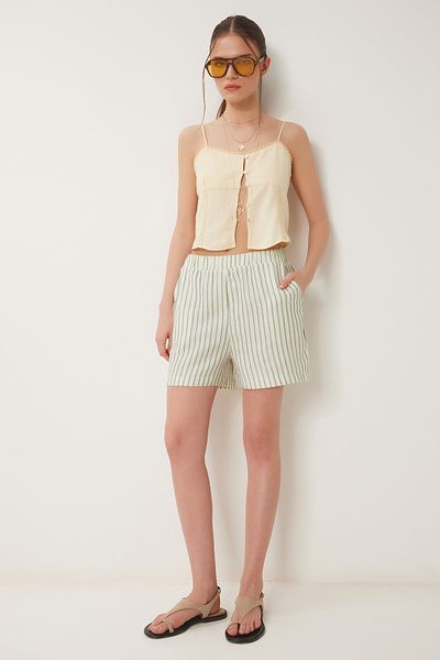 Happiness İstanbul Cremegrün gestreifte Damen-Musselin-Shorts mit Taschen RG00059