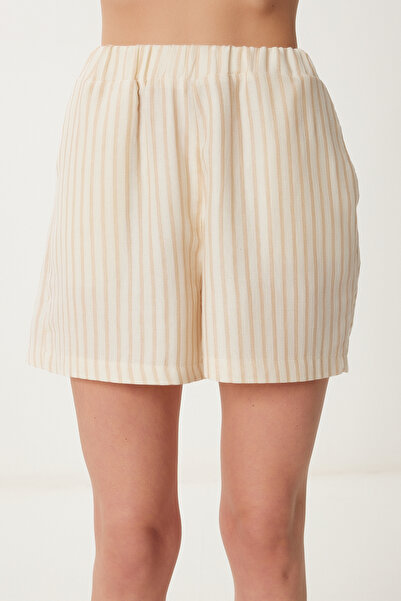 Happiness İstanbul Kadın Krem Bej Çizgili Cepli Müslin Şort RG00059
