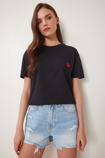 Happiness İstanbul Women's Black Heart Embroidered Cotton Knitted T-Shirt Mp00032