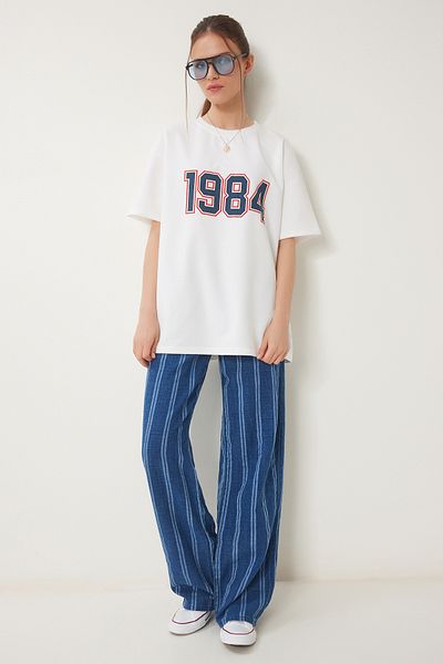 Happiness İstanbul Women's Ecru Oversize Printed Knitted T-Shirt Zv00280