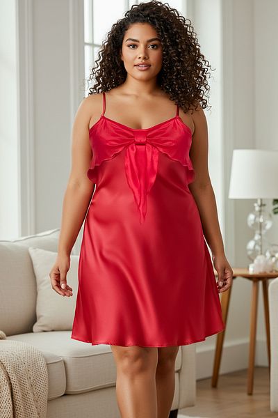 Trendyol Curve ثوب نوم منسوج من الساتان مع تفاصيل فيونكة/شريط أحمر TBBSS25CH00014