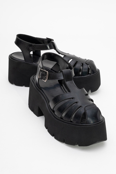 LuviShoes Sandale VERUA cu talpă groasă neagră
