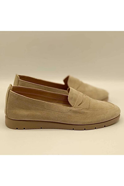 Ametist حذاء كاجوال من جلد الغزال باللون البيج