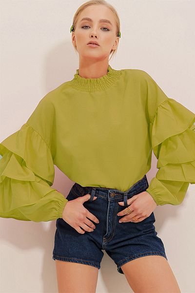 Trend Alaçatı Stili Ölgrüne Rollkragenbluse für Damen mit gefalteten Ärmeln und gewebter Bluse ALC-X9762