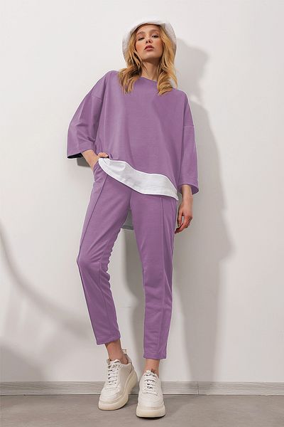 Trend Alaçatı Stili Fliederfarbene Bluse mit Rundhalsausschnitt und gerippter Hose mit doppelten Taschen, zweiteiliger Anzug ALC-X8175