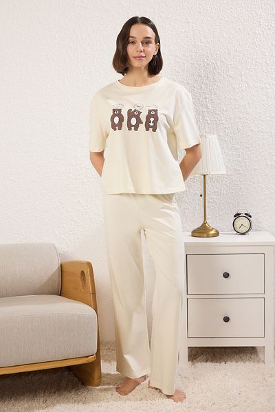 Trendyol Collection Піжама з 100 бавовни бежевого кольору з футболкою та штанами з ведмедиком THMSS23PT00134