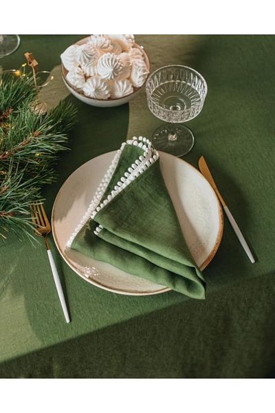 STOREMAX Muartshop. |   6 Pack New Year Themed Pompom Napkins 38 X 38 cm (Khaki Green) 871301