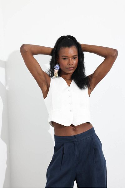 5in1Canpolat White Buttoned Linen Vest 6018