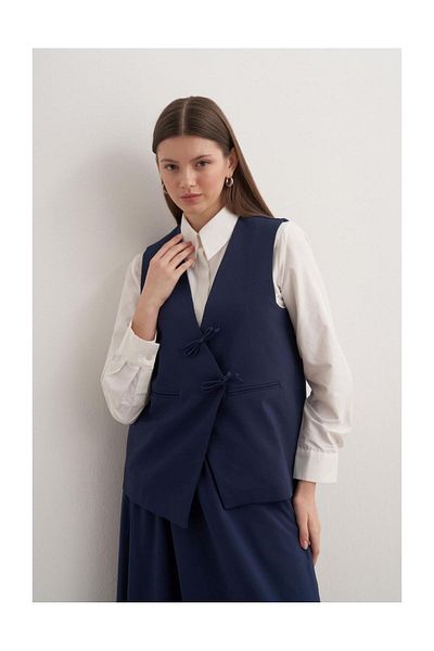 FUSHYA Bow Detailed Vest Suit