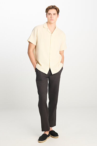 Lee 100% Cotton Relaxed Fit Wide Cut Ecru Shirt