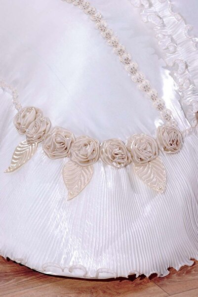 Madamca AMO 4-частий сатенений покривало для ліжка