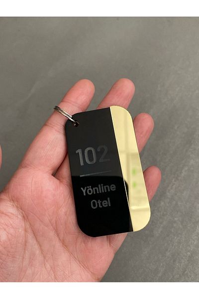 Yönline Black&Gold Plexiglass Laser Engraving Customizable Hotel Bungalows Apart Keychain