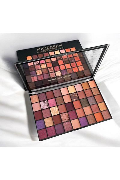 MAYDREAM 48-color eyeshadow palette for a beautiful look