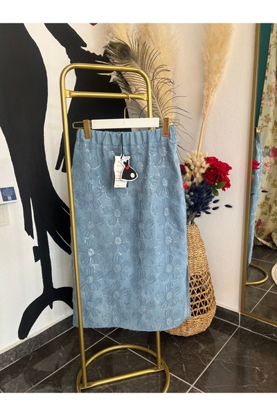 ANNEMİNİZİNDEN Kot çiçek işlemeli etek