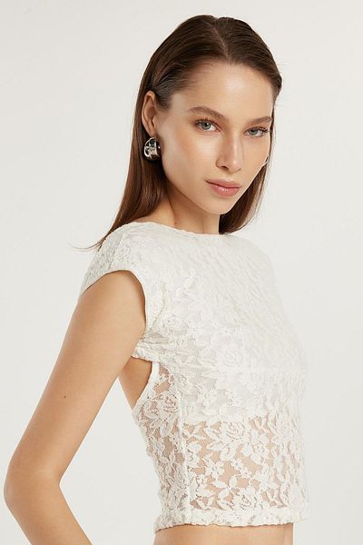 Tudors Women's Standard Fit Regular Cut Lace Back Detailed Blouse