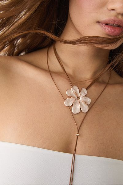 Stradivarius Floral cord necklace