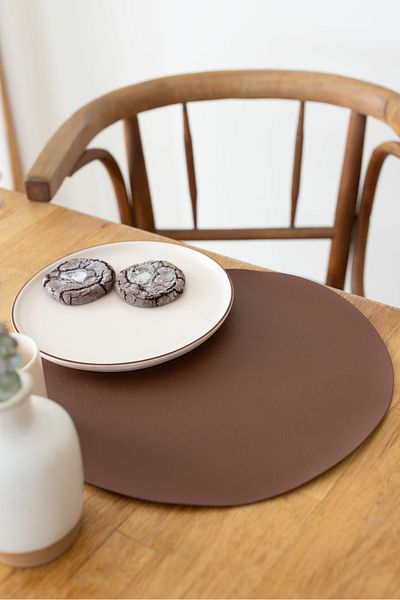 Wellstil Vera |   2-Piece Round Leather Placemat, 35 cm Plate