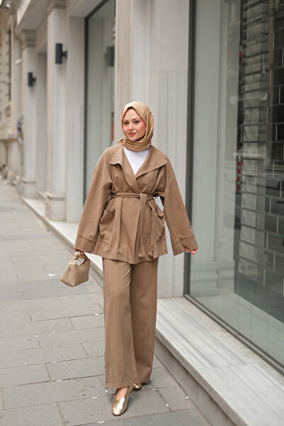 LOCCO Жіночий костюм з широким коміром, світло-коричневий