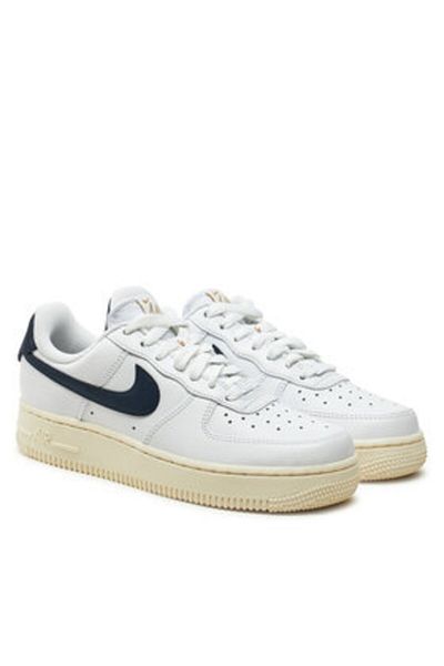 Nike Teniși Nike pentru femei HJ9122 albi