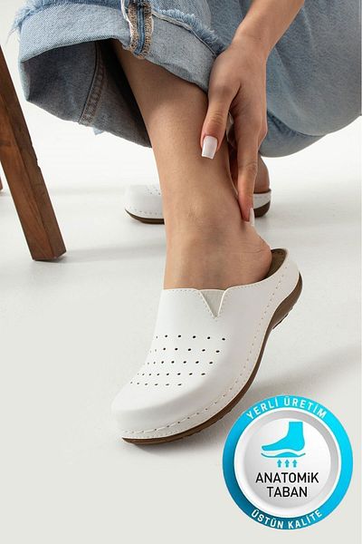 AlbiShoes Lisa Closed Front Sabo Medical Doctor Nurse Hospital Ανατομικές γυναικείες παντόφλες με λεπτομέρεια από καουτσούκ