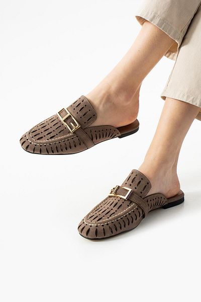 diclepolat Γυναικεία Suede Gold Buckle Λεπτομερής επίπεδη σόλα καθημερινή και άνετη παντόφλα Serez Mink